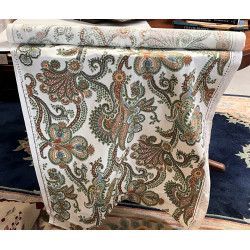 Coupon de tissu décor floral poychrome e