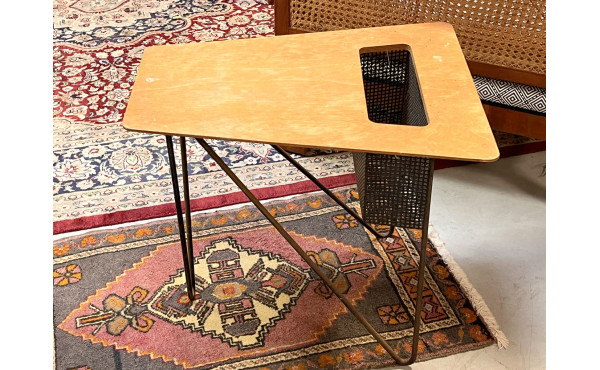 Table basse de salon des années 60, plat