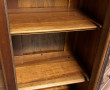 Petite vitrine en acajou ouvrant à 2 por