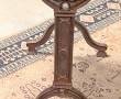 Table piètement en fonte et plateau marb