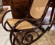 Fauteuil rocking chair en bois cintré
