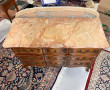 Commode en bois naturel, façade en arbal