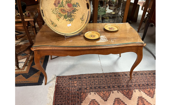 Table basse en bois fruitier, plateau mo