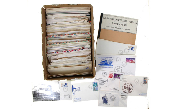 TAAF - A TRIER - Carton de cartes et env