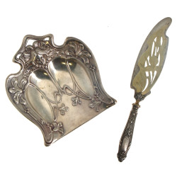 ART NOUVEAU - Pelle en métal argenté à d