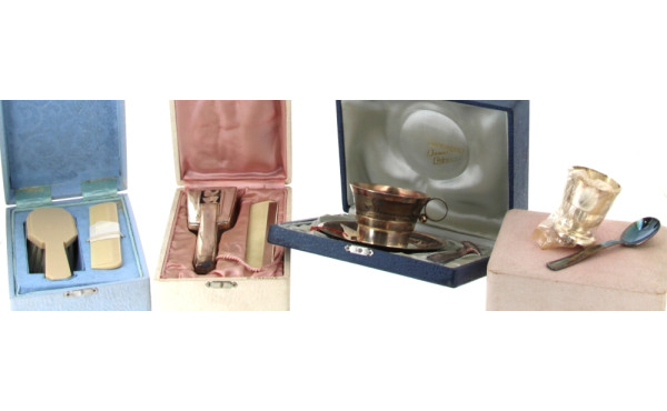 Lot de 4 écrins naissance dont pièces en