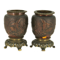 JAPON - Paire de vases anciens en cuivre