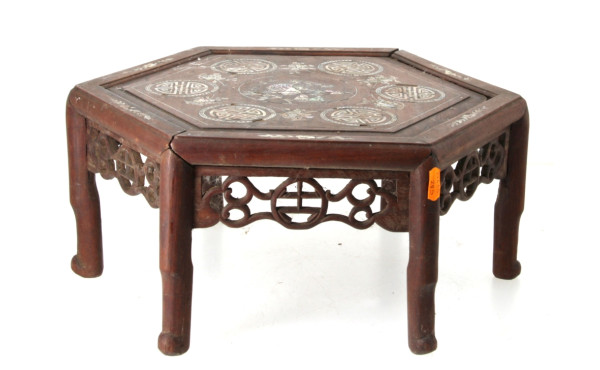 CHINE ou Indochine - Petite table de let