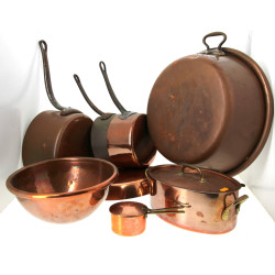 Joli lot de cuivres culinaires dont fai