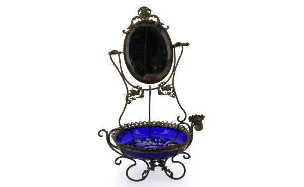 Nécessaire de dame en métal et verre ble