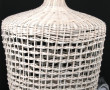 Lampe à poser, piètement en osier blanc,