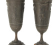 Paire de vases forme tulipe en métal com