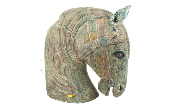 CHEVAL - Importante tête de cheval en bo