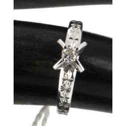 Bague en or gris 18 cts (non poinçonnée)
