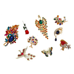 BROCHES - Lot de 9 broches fantaisie en 