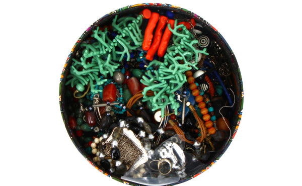 Important lot de bijoux fantaisie dont m
