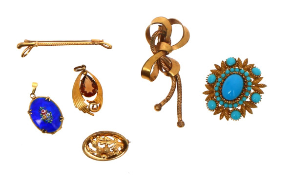 Lot de bijoux fantaisie ancien dont broc
