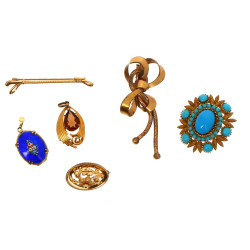 Lot de bijoux fantaisie ancien dont broc