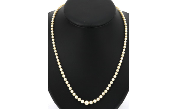 Collier de 93 perles en chute (plusieurs