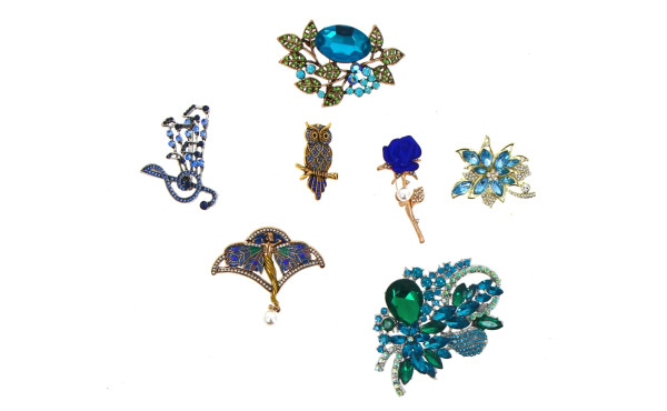 BROCHES - Lot de 7 broches fantaisie en 