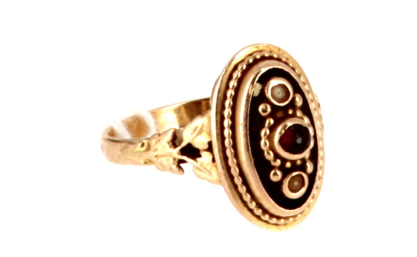 Bague ancienne en or jaune 18 cts, poinç