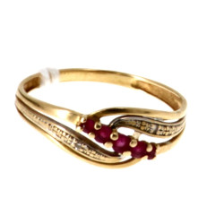 Bague en or jaune 18 cts (750ème) sertie