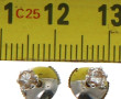 Paire de puces d'oreilles en or gris 18 
