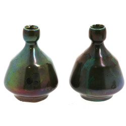 Paire de petits vases en céramique décor