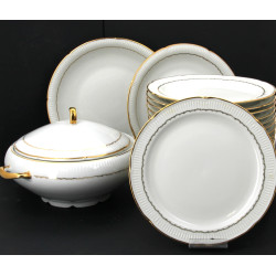 Service de table en porcelaine blanche e