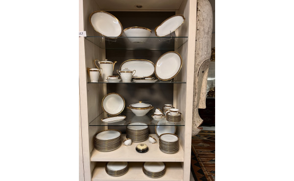 Service de table en porcelaine blanche, 