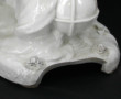Pendule en porcelaine blanche à décor d'