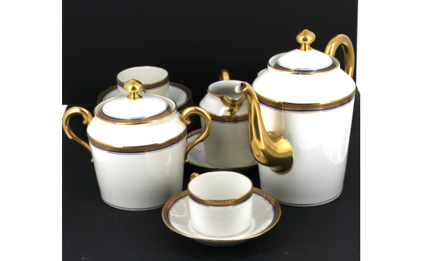 LIMOGES - Service à café en porcelaine b