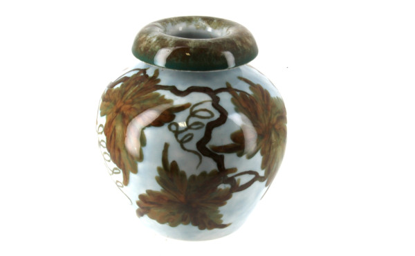 THARAUD à LIMOGES - Vase en porcelaine à