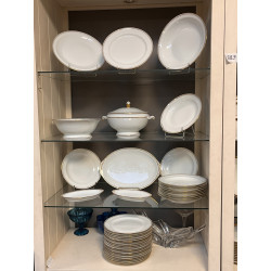 LIMOGES - Service de table en porcelaine