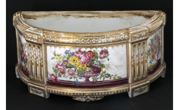 JARDINIÈRE de forme demi-lune en porcela