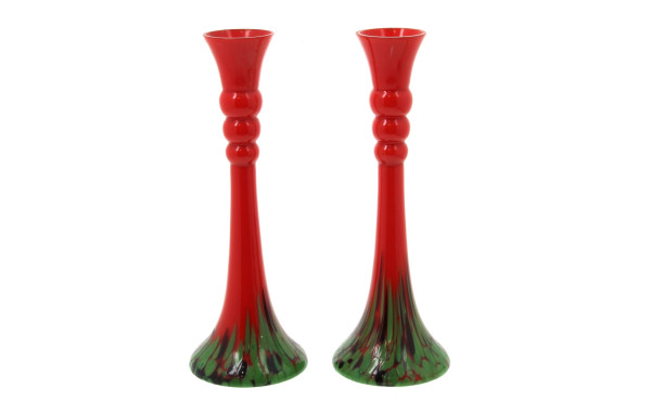 Paire de vases soliflores en verre rouge