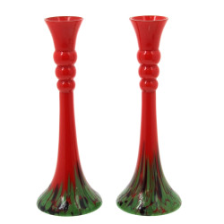 Paire de vases soliflores en verre rouge