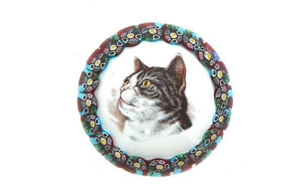 Presse-papier à décor d'une tête de chat