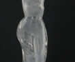 LEGRAS - Carafe à sujet en verre moulé t