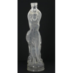 LEGRAS - Carafe à sujet en verre moulé t
