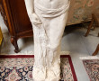 Statue en plâtre moulé "sujet féminin". 