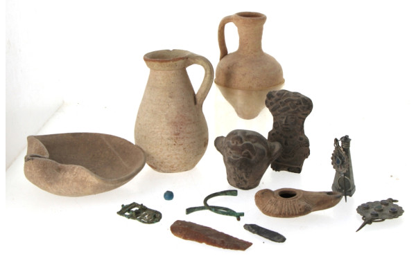 Souvenirs de sites archéologiques en ter