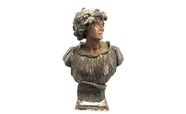 Buste de SARAH BERNHARDT en terre cuite 