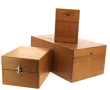 3 coffrets en bois clair pour le rangeme