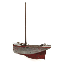 Voilier de bassin ancien, en l'état