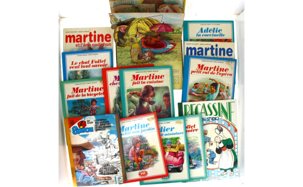 Lot de BD divers dont Pop-up les Aristoc