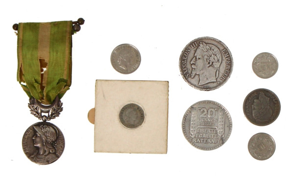 Lot comprenant 1 pièce de 5 F argent Nap
