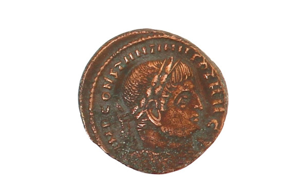 Nummus ou folis au profil de Constantin,