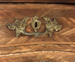 Commode XVIIIème en placage, ouvrant à 3