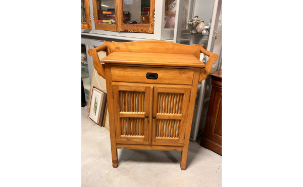 Meuble style desserte en bois claire ouv